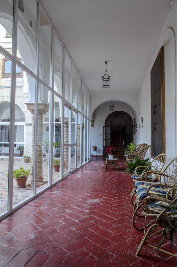 Convento Madre De Dios De Carmona Hotel Exterior photo